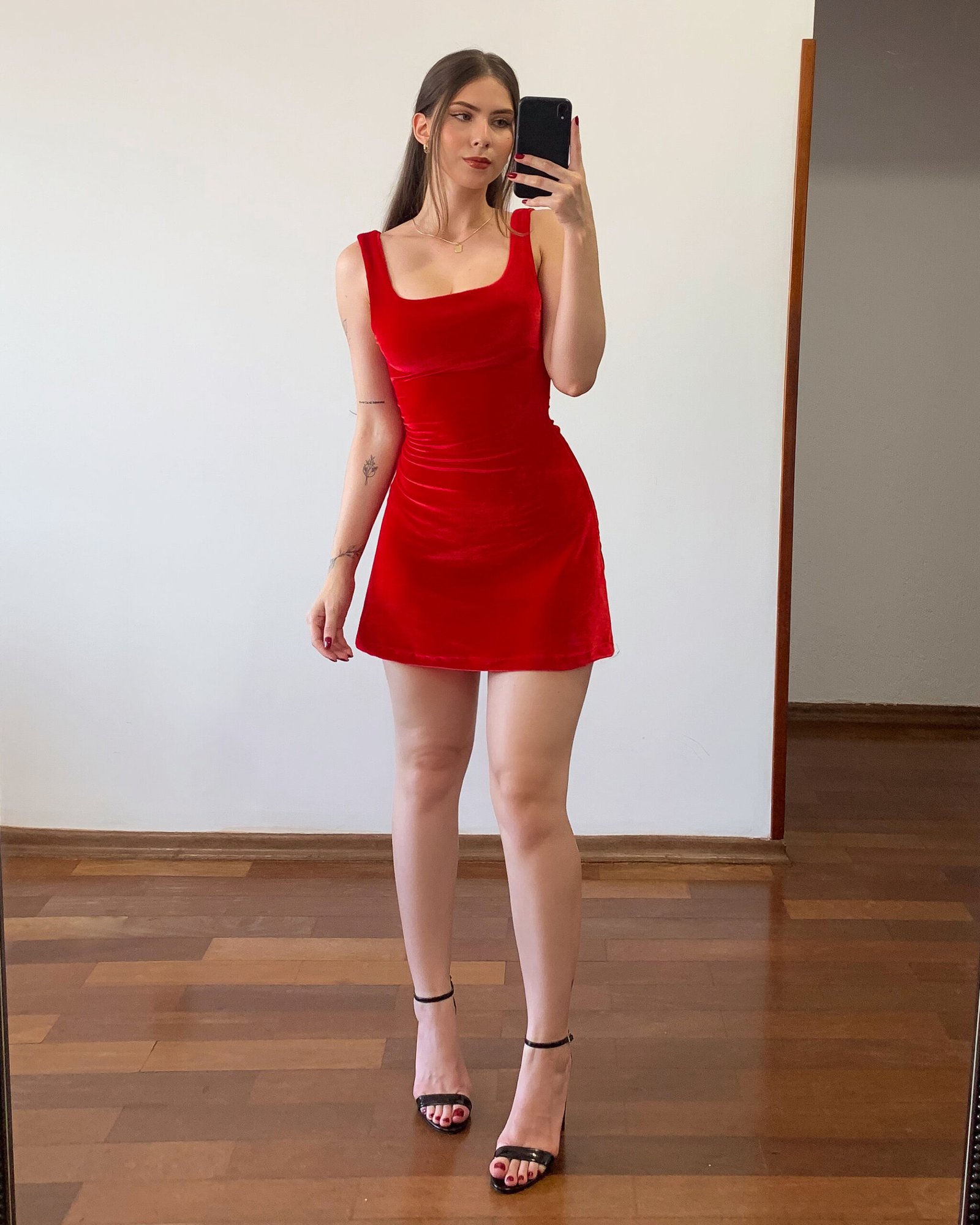 Vestido hot sale vermelho anastasia